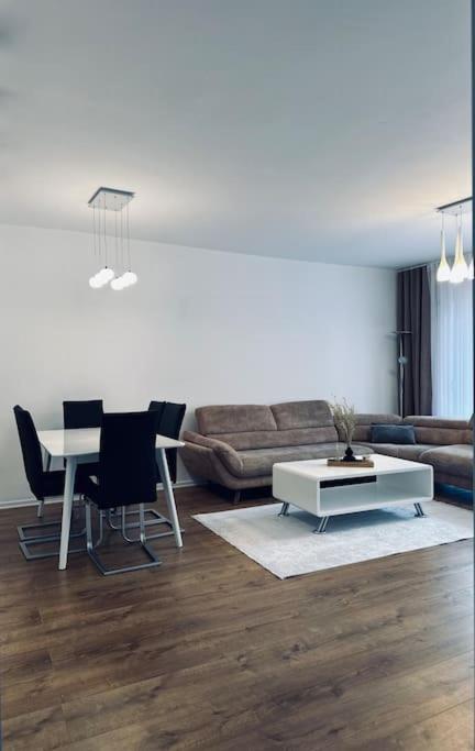 Priam Apartment Πρίστινα Εξωτερικό φωτογραφία