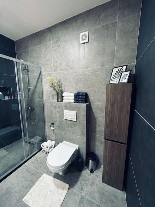 Priam Apartment Πρίστινα Εξωτερικό φωτογραφία